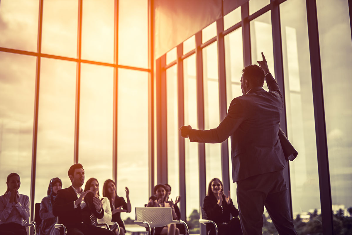 leader speaker to business group